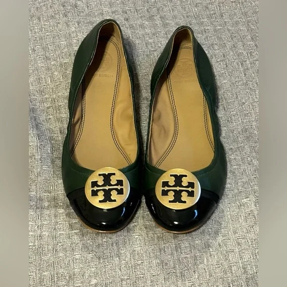 TORY BURCH MINNIE GREEN AND GOLD LEATHER CAP TOE BALLET FLATS SIZE 8
